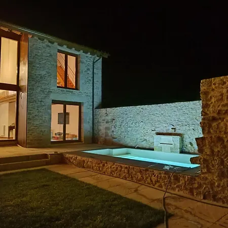 Mirador Del Hito I Y Ii *